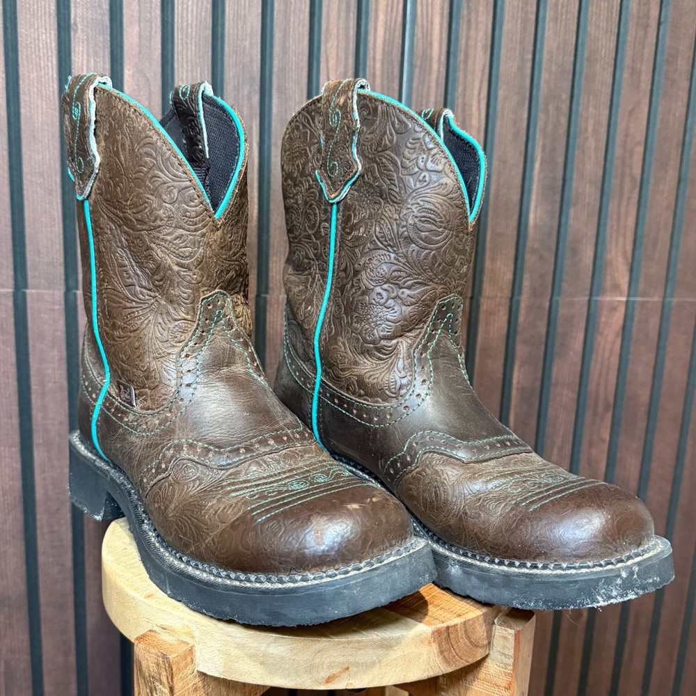 Justin Gypsy Western Cowboy Boots | Distressed Brown Leather | Size 8.5